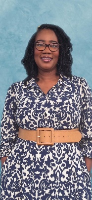 A person wearing glassesDescription automatically generated with low confidence
